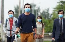 Moody的分析表示，COVID-19衰退已经结束，ADP数据显示经济开始复苏