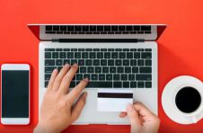 借助EXPO Pay轻松，可靠和廉价地进行加密付款