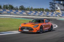 梅赛德斯AMG GT黑色系列售价325,000美元