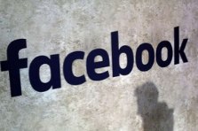 应对政府和监管机构调查，Facebook要求员工保存所有内部文档