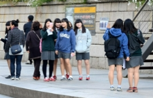 韩国大学毕业生新入职正式员工年薪为人民币18.48万元