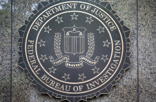 FBI：黑客入侵服务器并发出大量虚假信息，可能导致网络攻击
