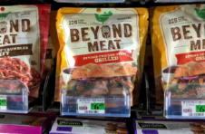 BeyondMeat启动植物性鸡肉的供应，也未能提振持续下跌的股价