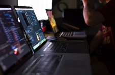 Adobe正开拓企业服务能力，构建平台生态