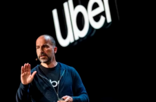 Uber“超级应用”：增加机票、火车票与租车功能