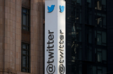 更多私募股权公司表示对参与收购Twitter公司感兴趣