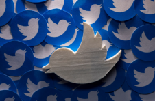 推特聘请律师起诉马斯克放弃对Twitter收购一事